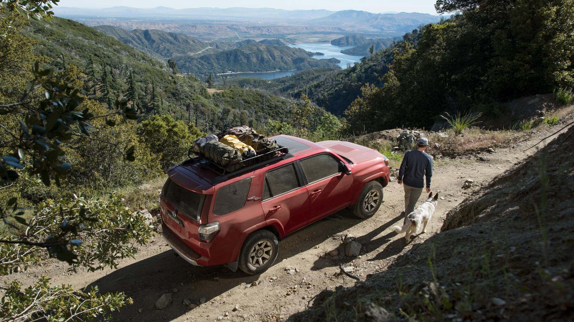 4Runner on a trail