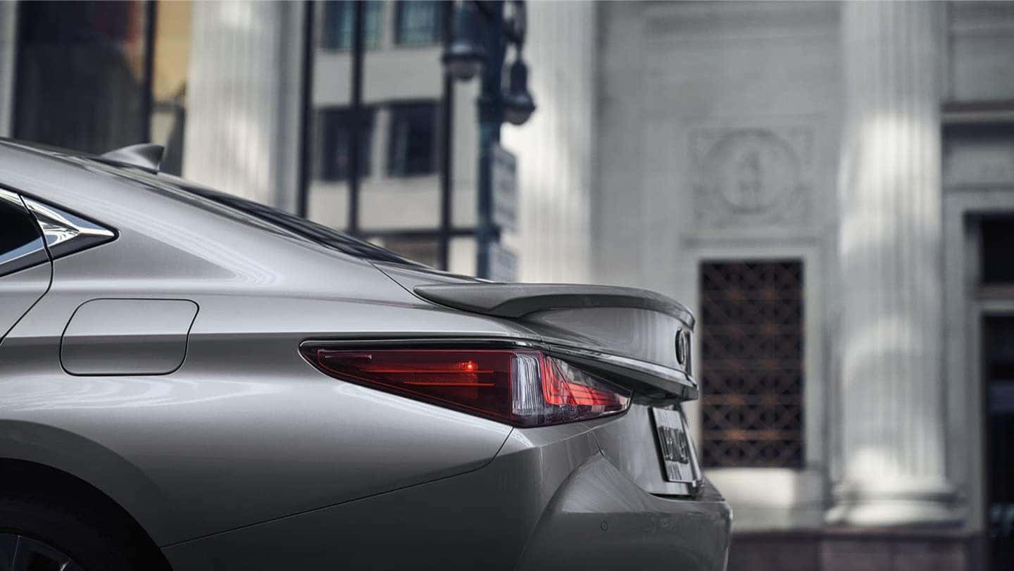 Lexus ES Spoiler