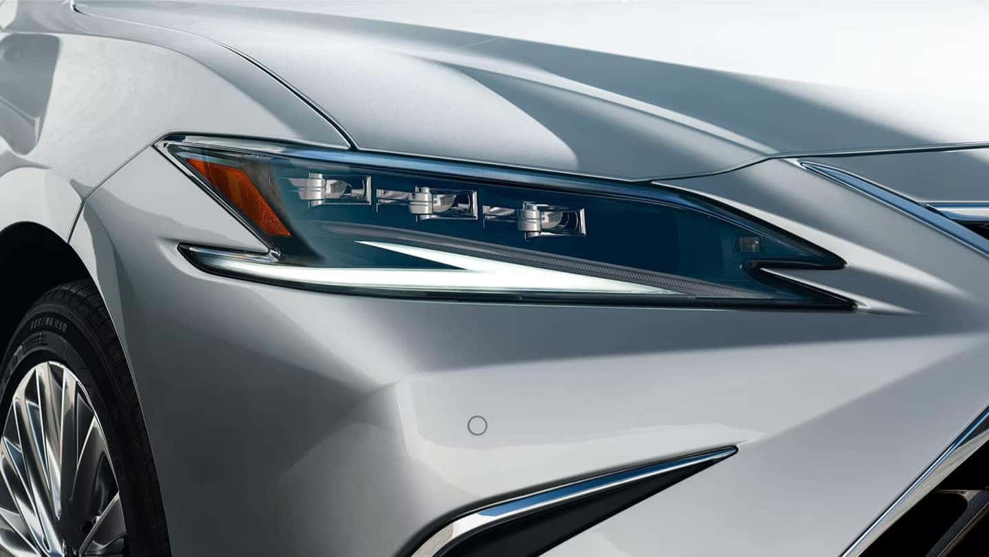 Lexus ES headlights