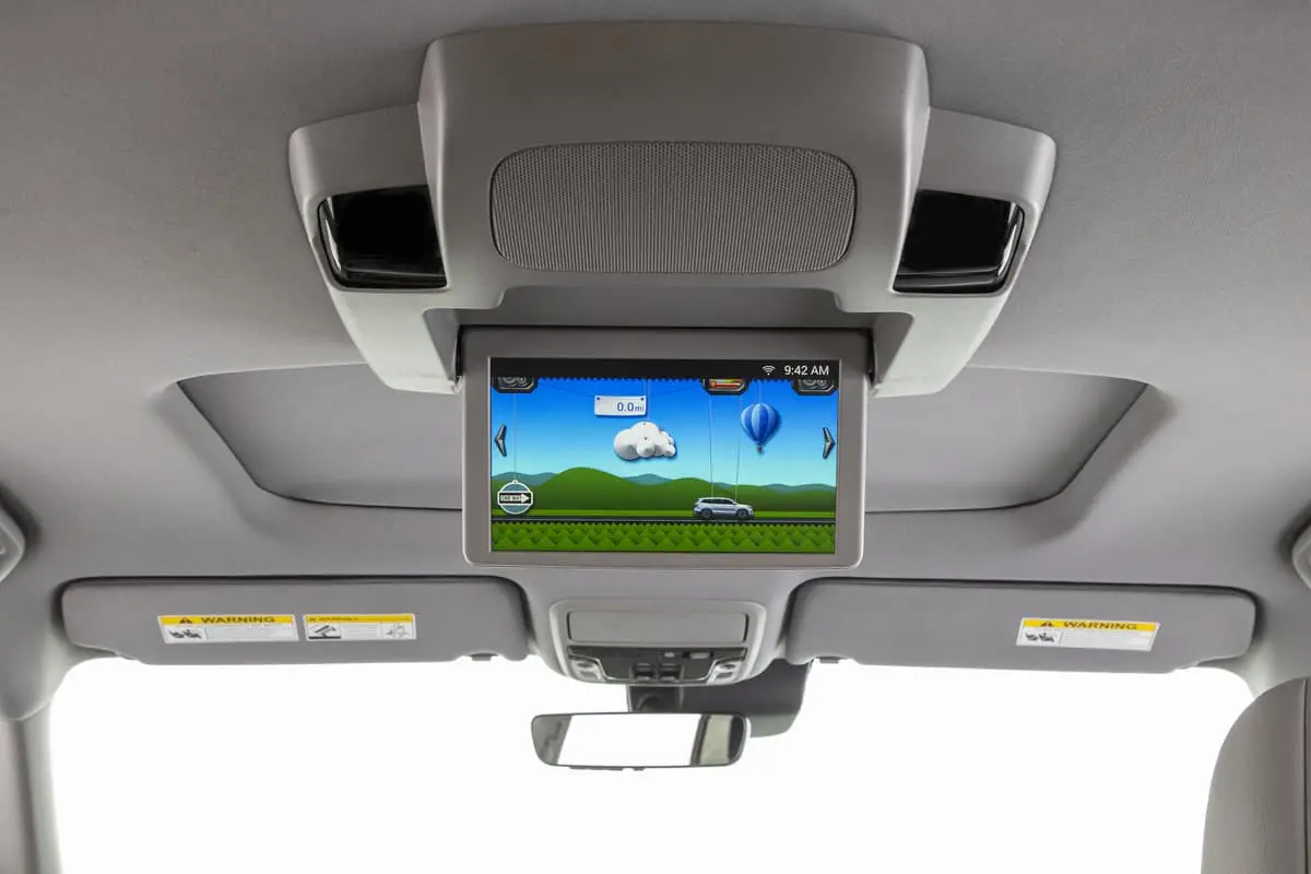 2021 Honda Pilot with rear entertainment system blu ray