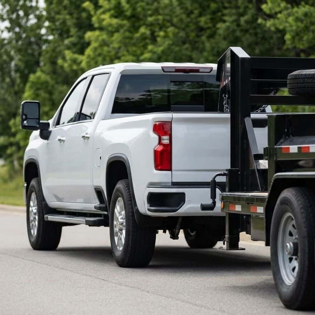 chevy truck hauling
