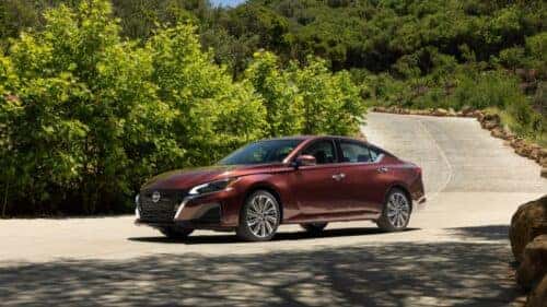 Nissan Sedan