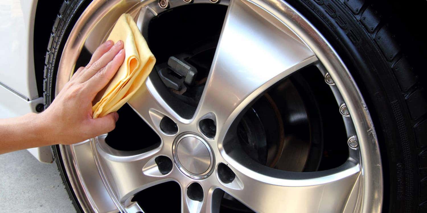 10 Tips for Keeping Your Car Clean