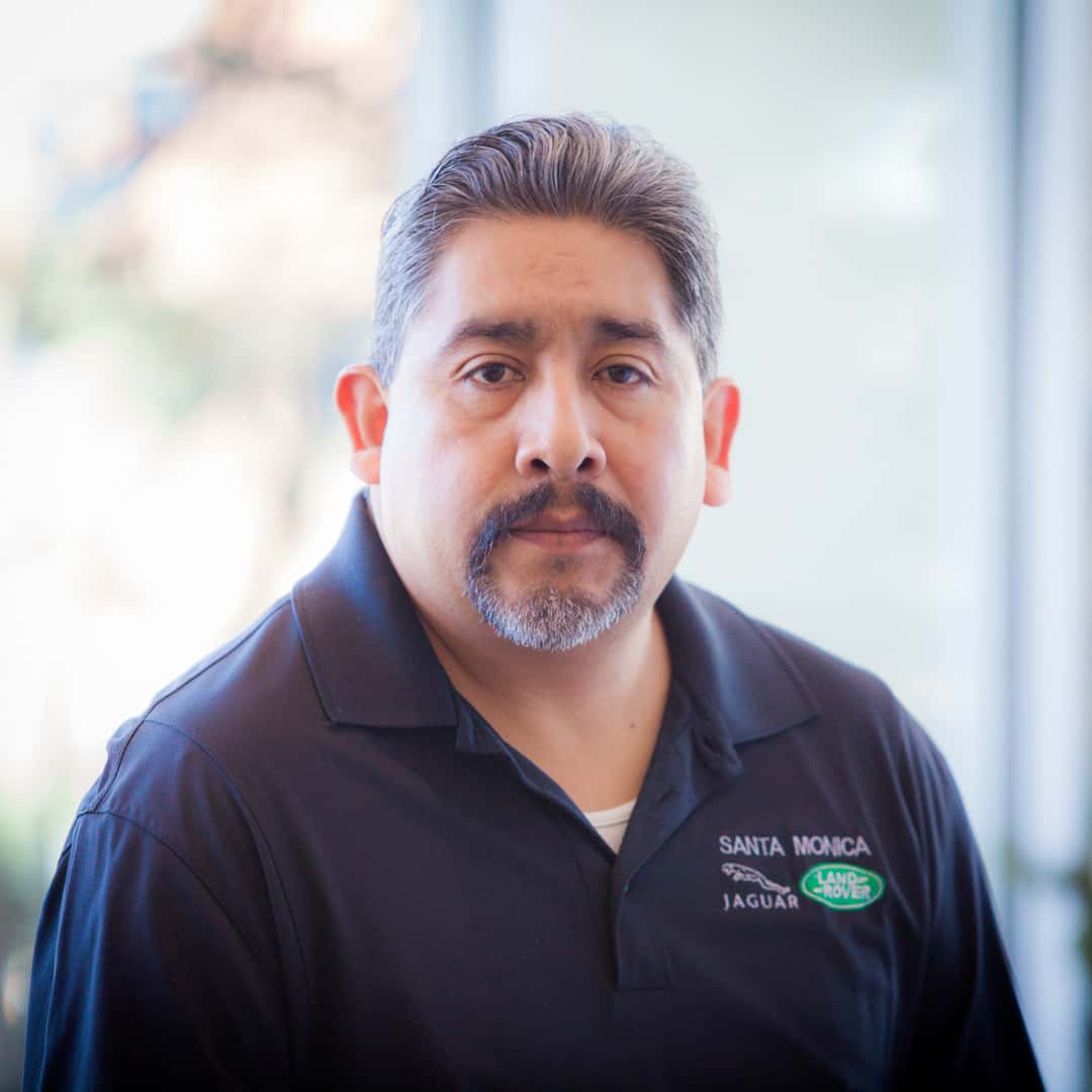 Tomas Suy - Land Rover Santa Monica