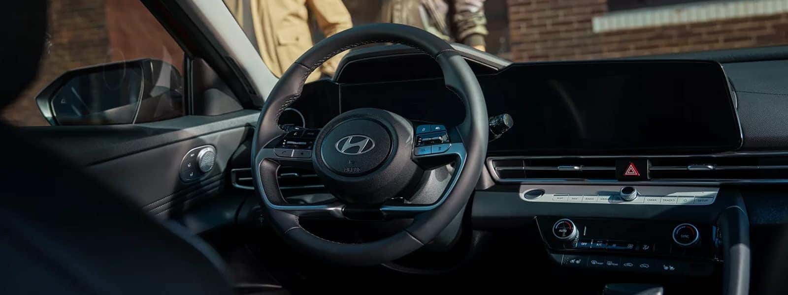 New 2025 Hyundai ELANTRA Hybrid Interior Comfort Features and Technology