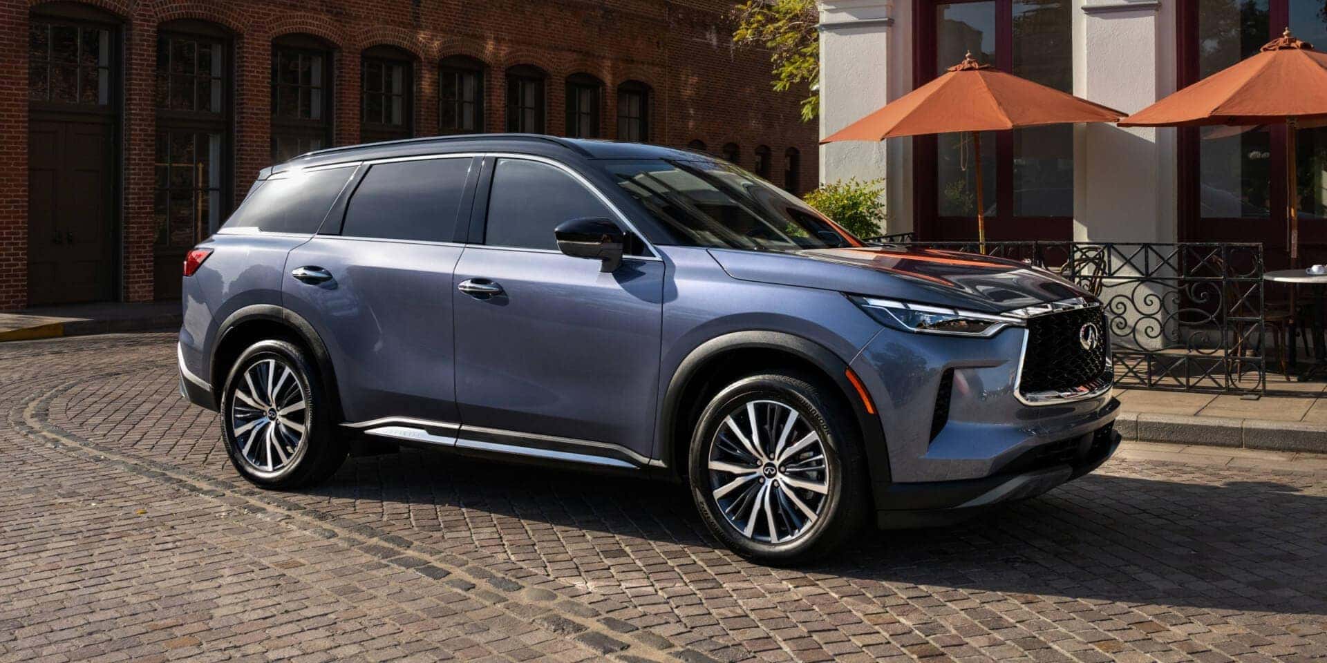 Exterior of a parked 2025 QX60 SUV