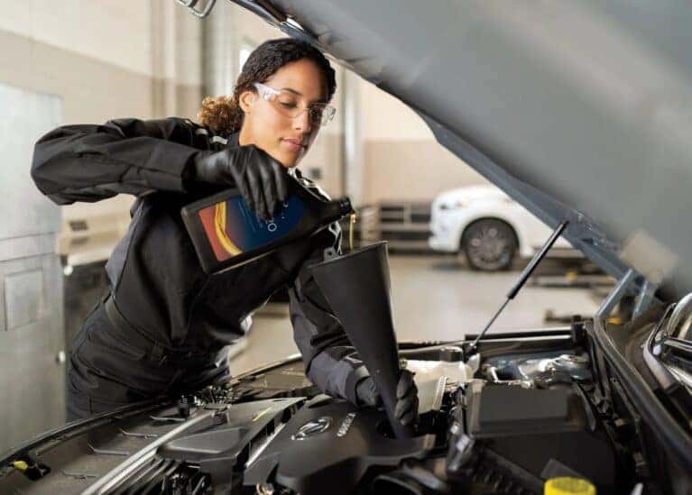 INFINITI oil change
