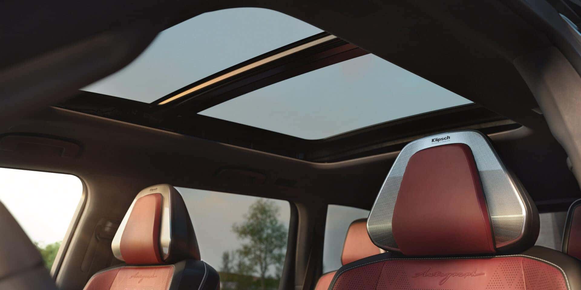 INFINITI QX80 Interior Features