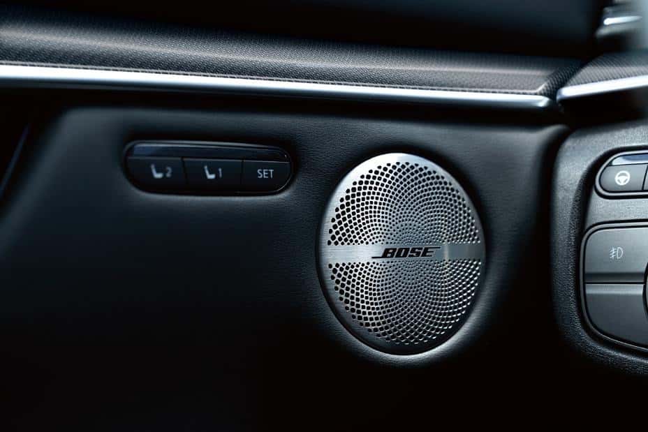 INFINITI Bose speaker with noise cancellation