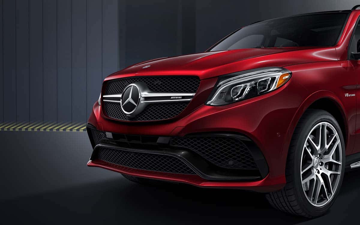 Mercedes-Benz GLE front grill details