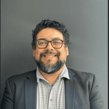 Carlos Bustamante