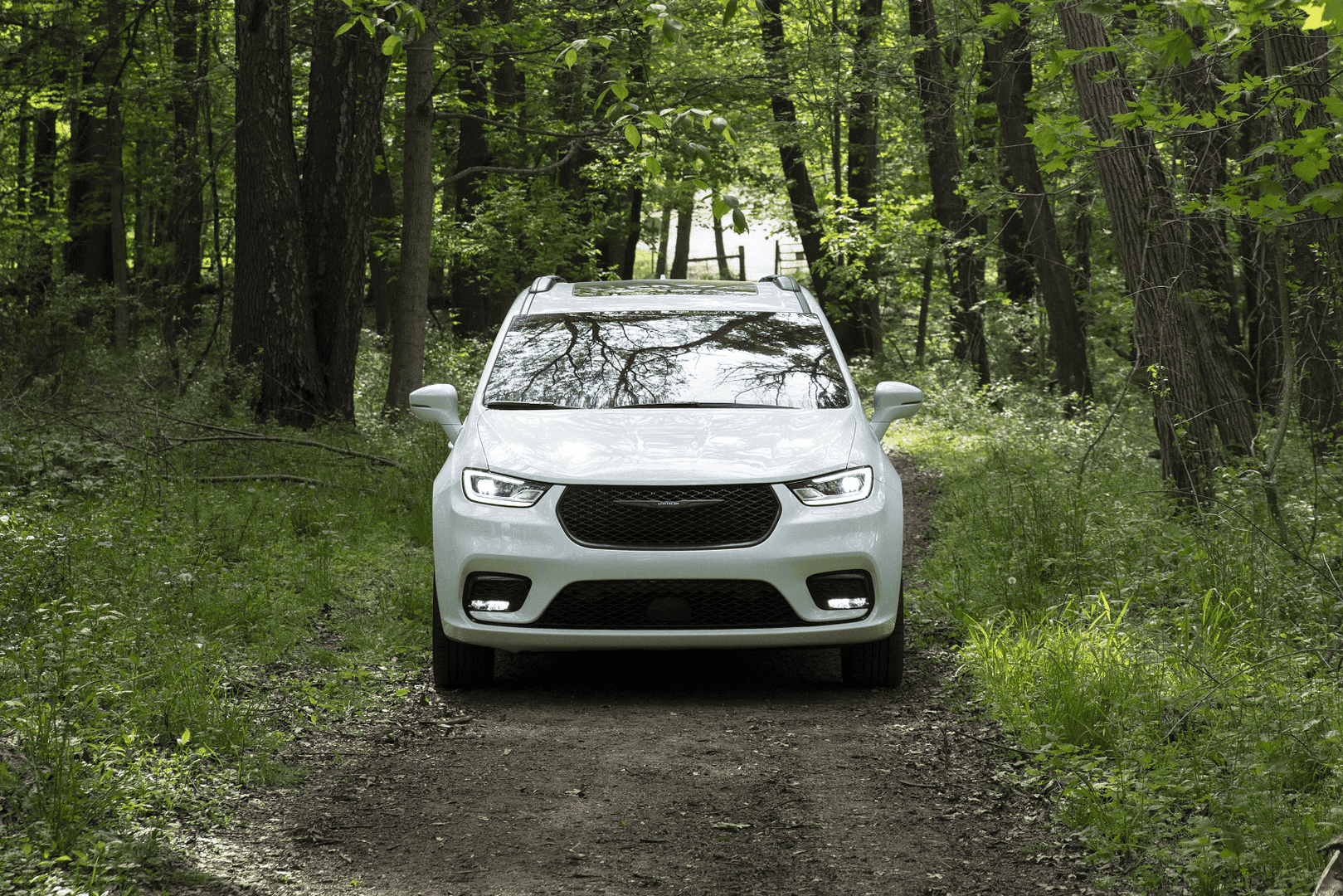 Chrysler Dealer near New Hudson MI LaFontaine CDJR Walled Lake