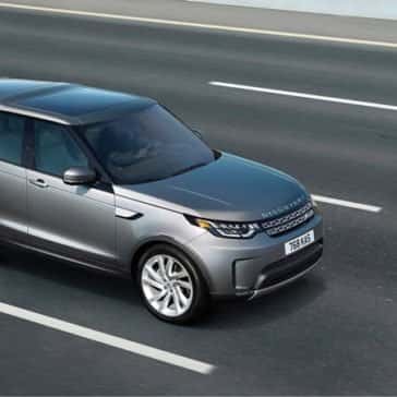 2017 Land Rover Discovery Driving