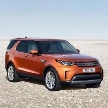 2017 Land Rover Discovery Parked
