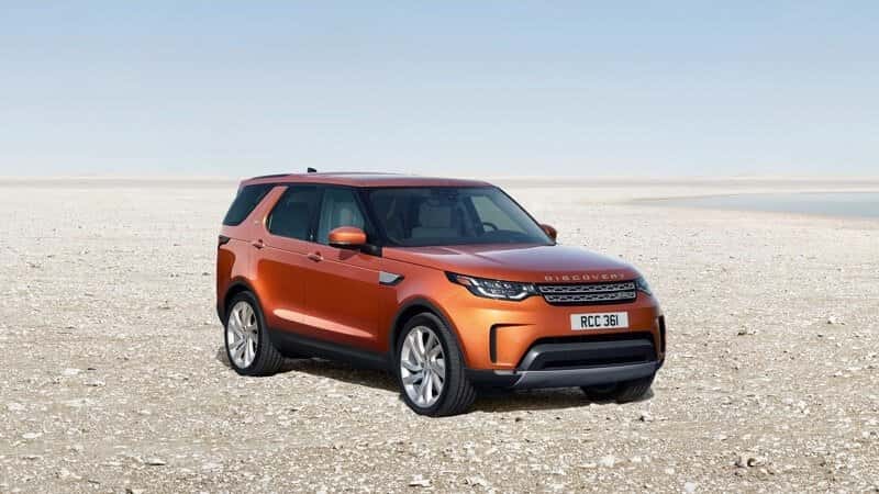 2017 Land Rover Discovery Parked