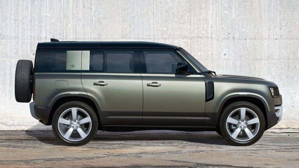 New 2025 Defender 110 P300 S