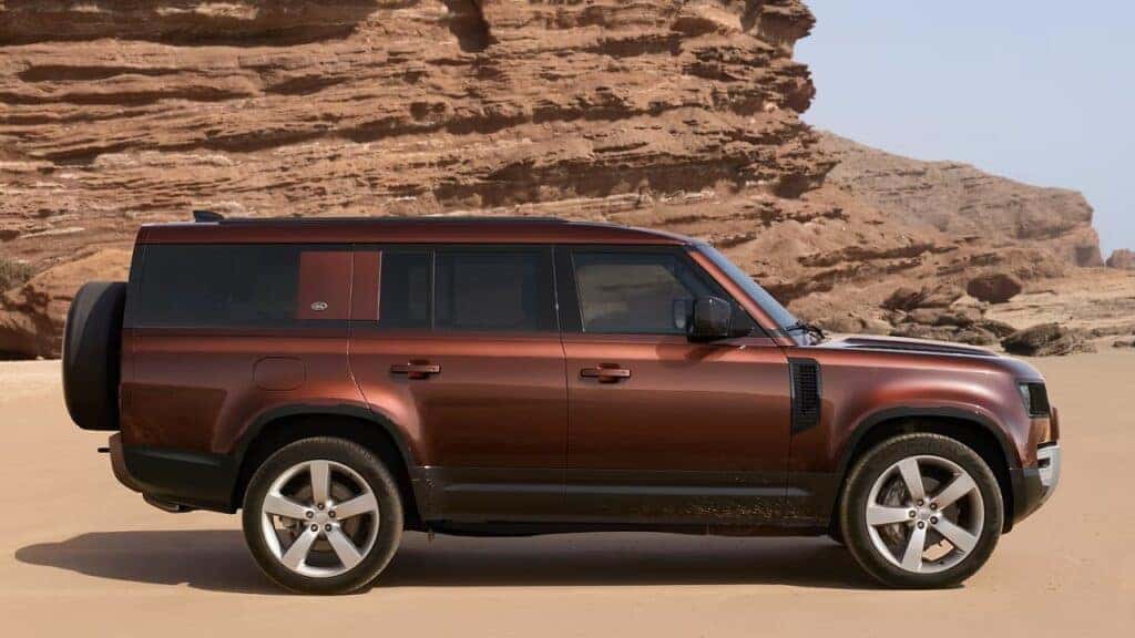 New 2025 Defender 130 P300 S