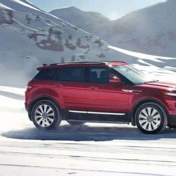 2019 Range Rover Evoque in snow