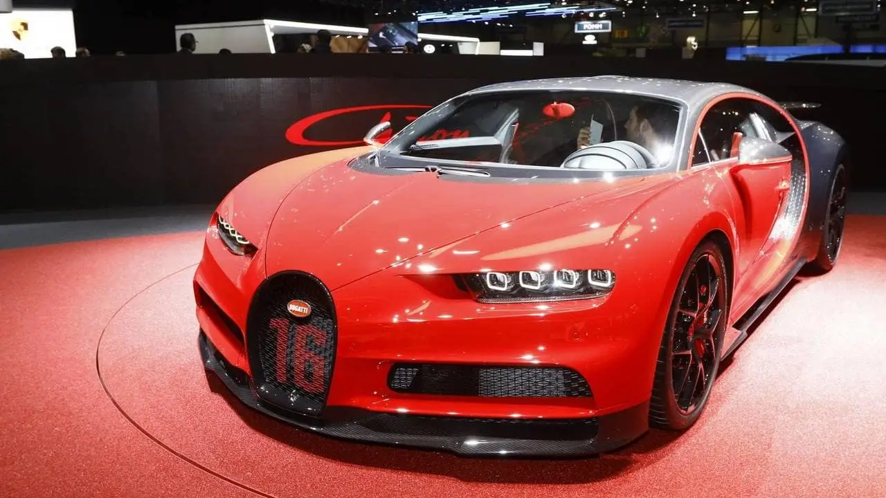 MOTOR1: Bugatti CEO Claims Chiron Could Easily Do 280 MPH | Luxury Auto ...