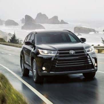 2018 Toyota Highlander front exterior