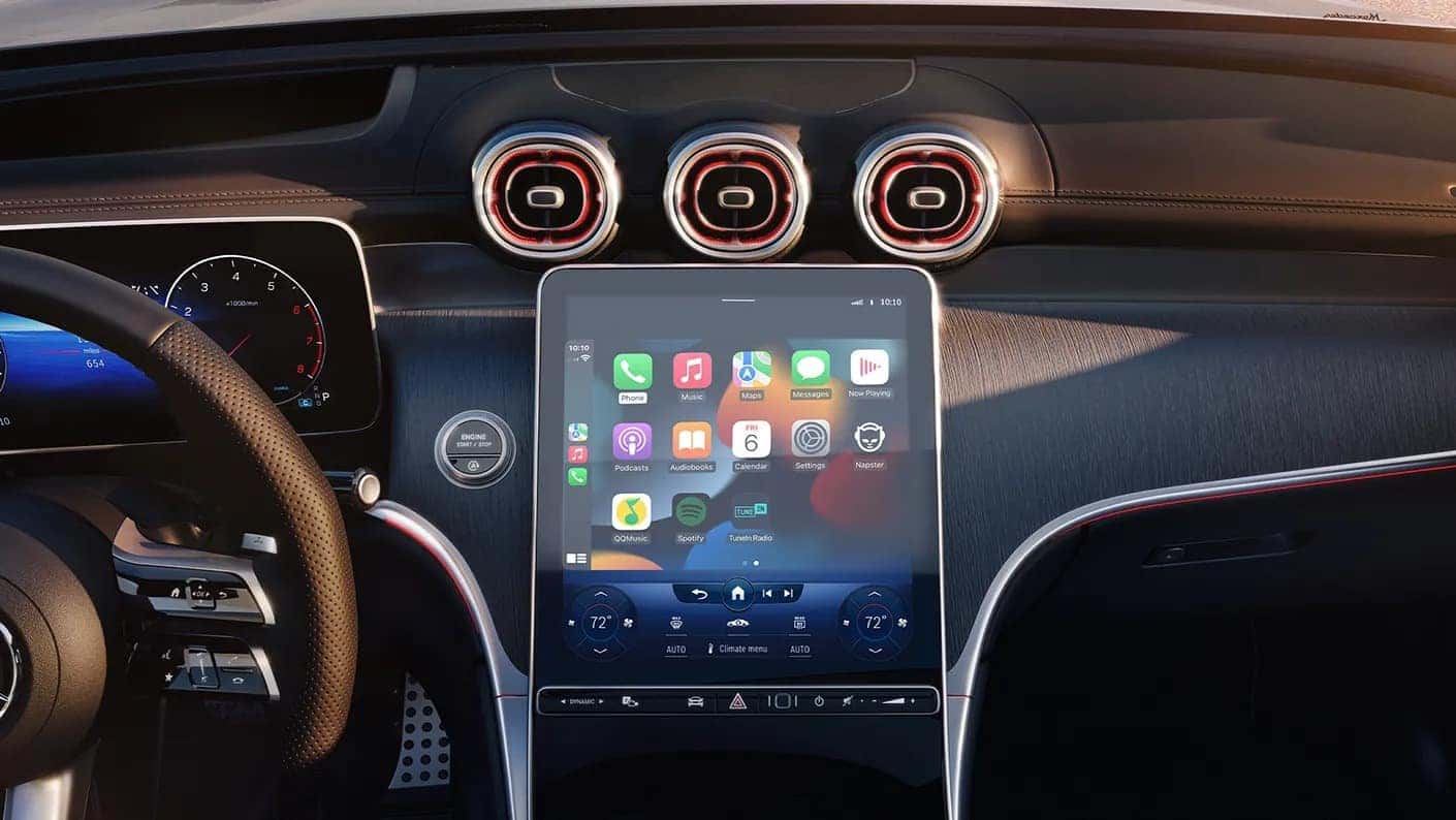 Tech features of the 2025 GLC SUV
