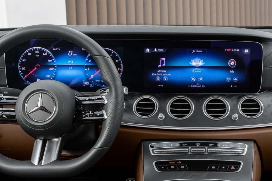 Mercedes-Benz MBUX