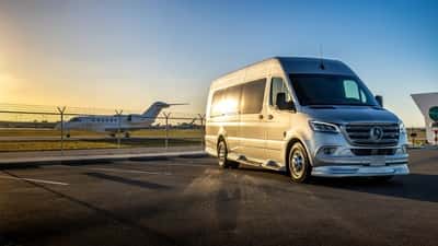 luxury van cta