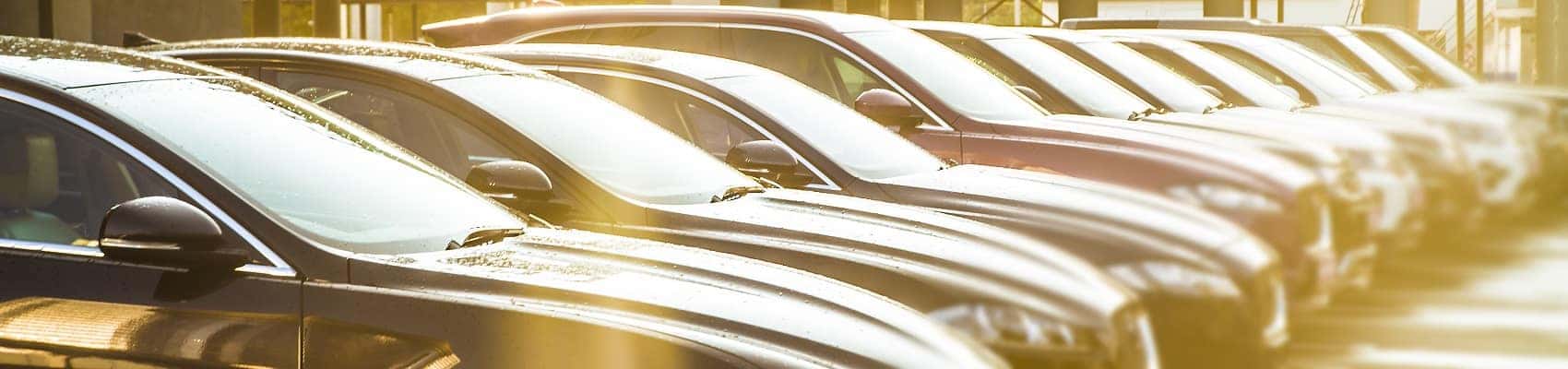 Luxury,Cars,For,Sale,Stock,Lot,Row.,Car,Dealer,Inventory.