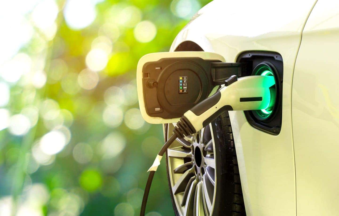 How Do Hybrid and Electric Cars Help the Environment? | Norm Reeves ...