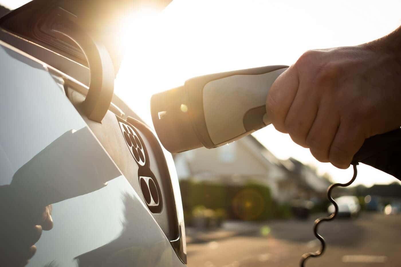 Maximize EV Range in Hot Weather