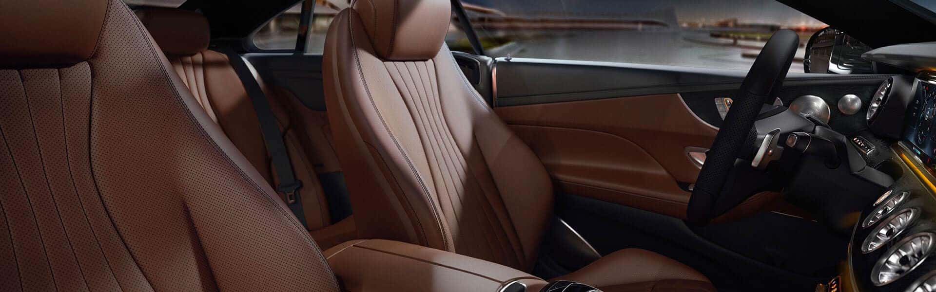 Mercedes Benz E 300 High-Class Interior