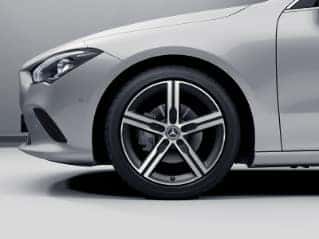 R96 - 18” 5-Spoke Wheels w/ Matte Black Accents