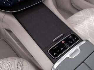 H08+775 - Natural Grain Anthracite Linden Wood Center Console and Door Trim