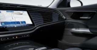 H17 - MANUFAKTUR Black Piano
Lacquer with Flowing Lines
