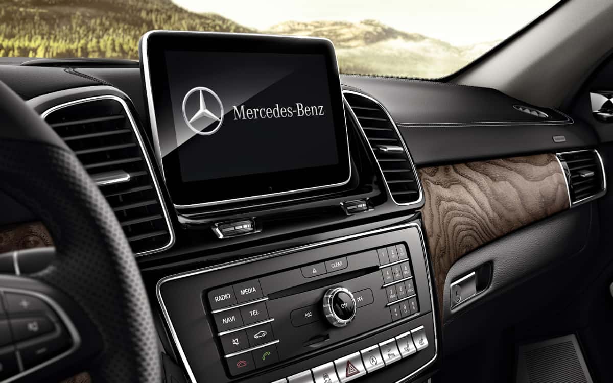 Mercedes-Benz GLE Media Console