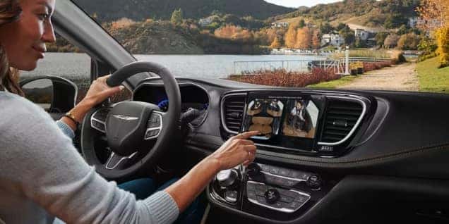 2024 Chrysler Pacifica Plug-in Hybrid Technology