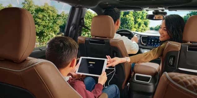 2024 Chrysler Pacifica Technology