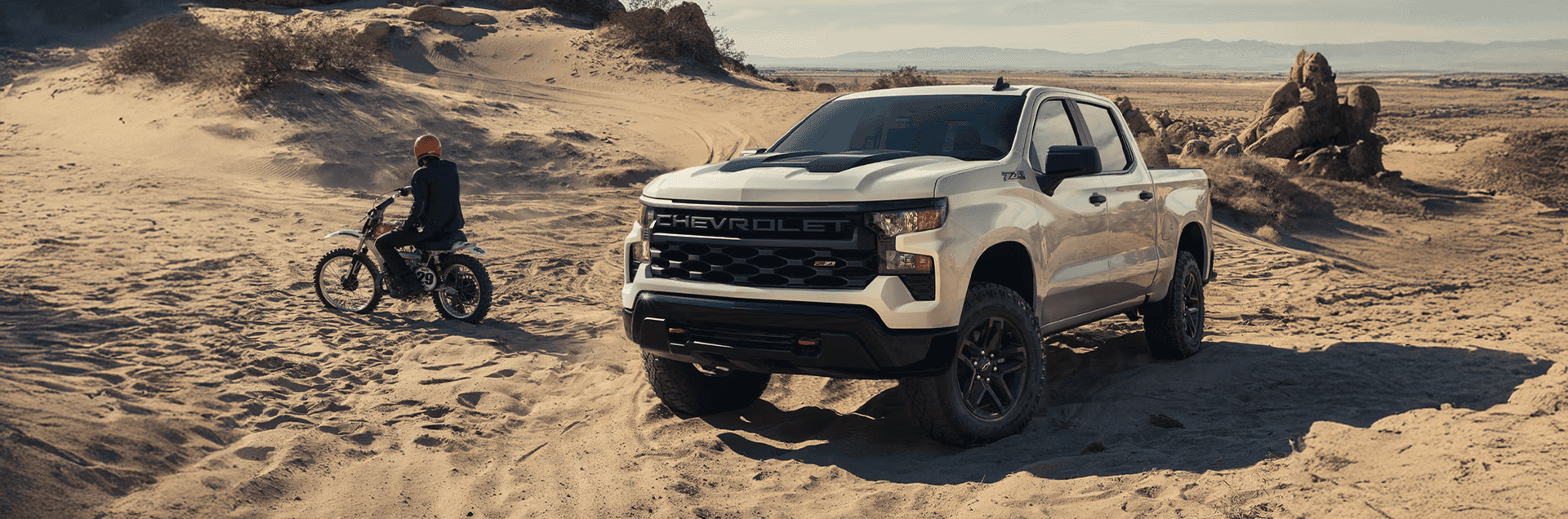 2026 Silverado 1500 exterior hero