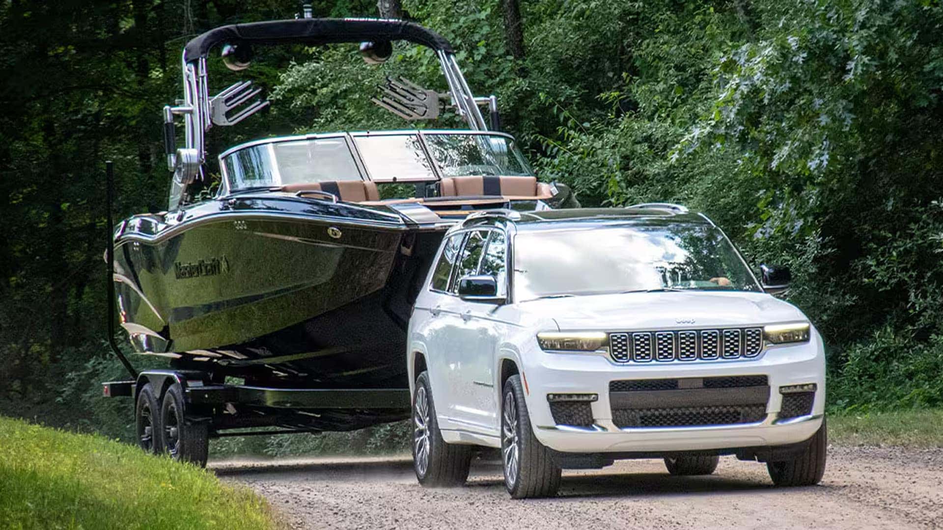 2025 Jeep Grand Cherokee towing and off-road capability