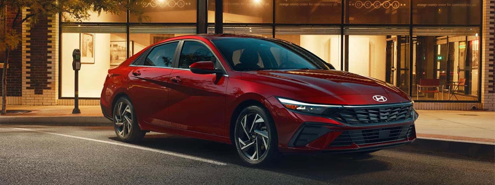 2025 Hyundai Elantra sedan lineup hero
