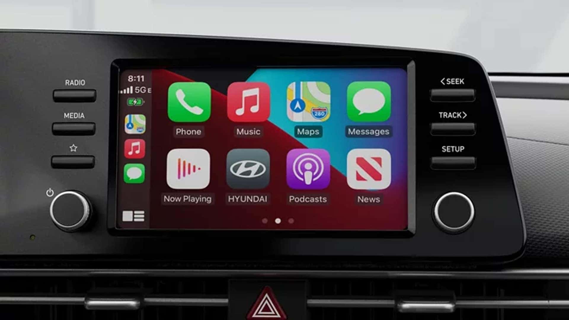 2025 Hyundai Elantra touchscreen and digital gauge cluster