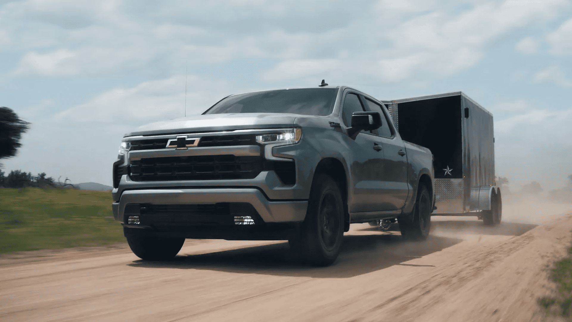 2026 Silverado 1500 towing a trailer