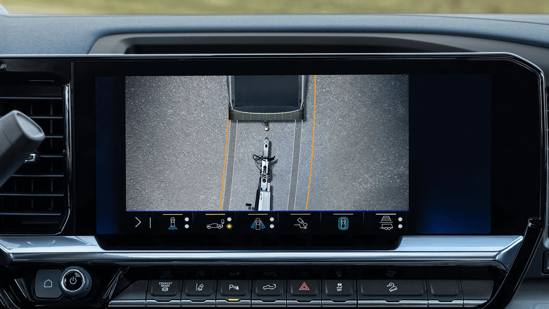 Silverado HD trailer camera view showing hitch alignment and trailer guidance