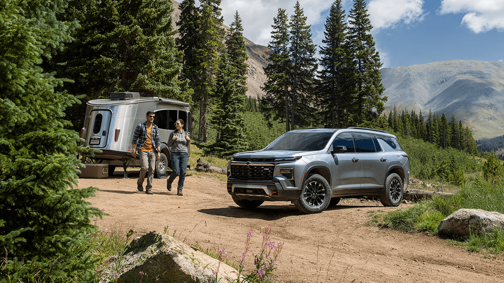 2026 Chevy Traverse exterior design with multiple trim styles