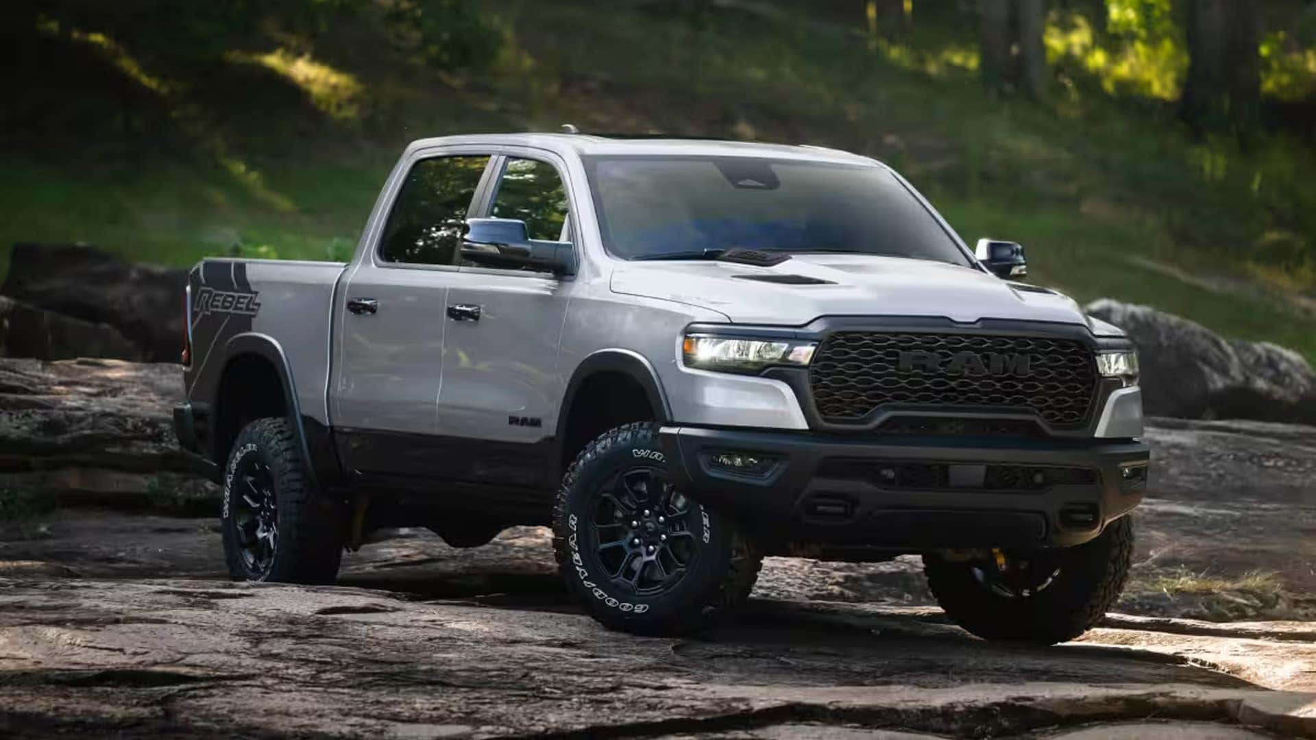 2026 Ram 1500 exterior design featuring bold grille styling and LED lighting