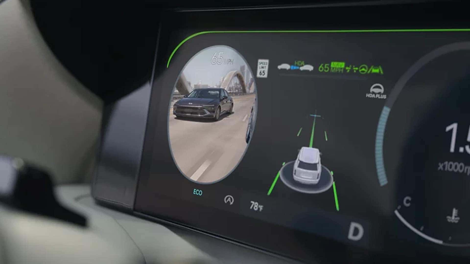 Hybrid system display in the 2026 Hyundai Palisade Hybrid showing energy flow, ECO mode, and efficiency information