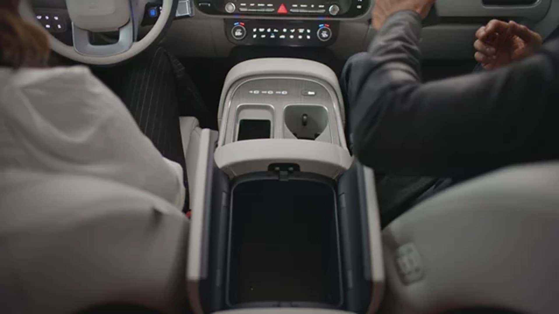 2026 Hyundai Palisade Hybrid interior trim details featuring premium seating, clean door panel design, and upscale finishes