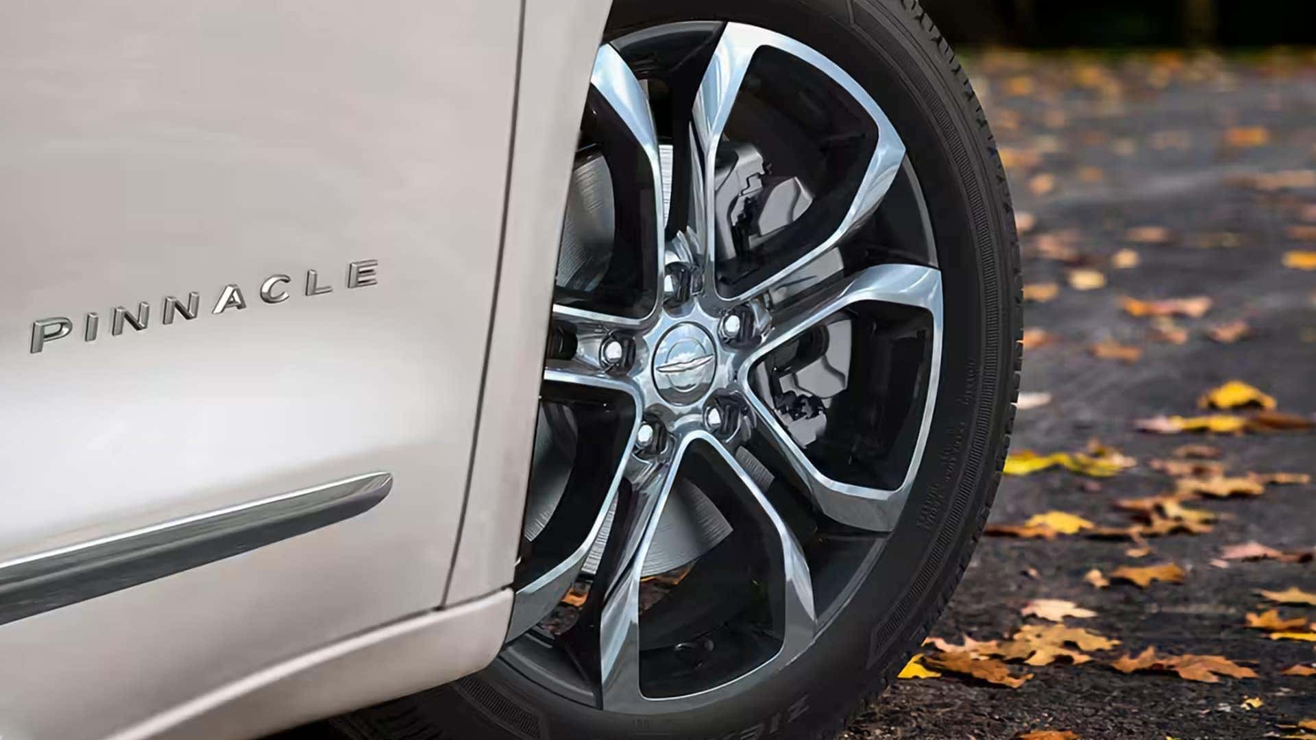 Close up of 20 inch alloy wheel on 2026 Chrysler Pacifica Pinnacle with polished aluminum finish