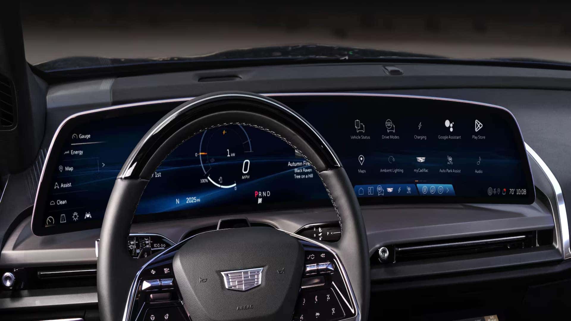 2026 Cadillac VISTIQ cockpit with 33-inch Horizon Display, digital gauges, Google apps, and steering wheel controls
