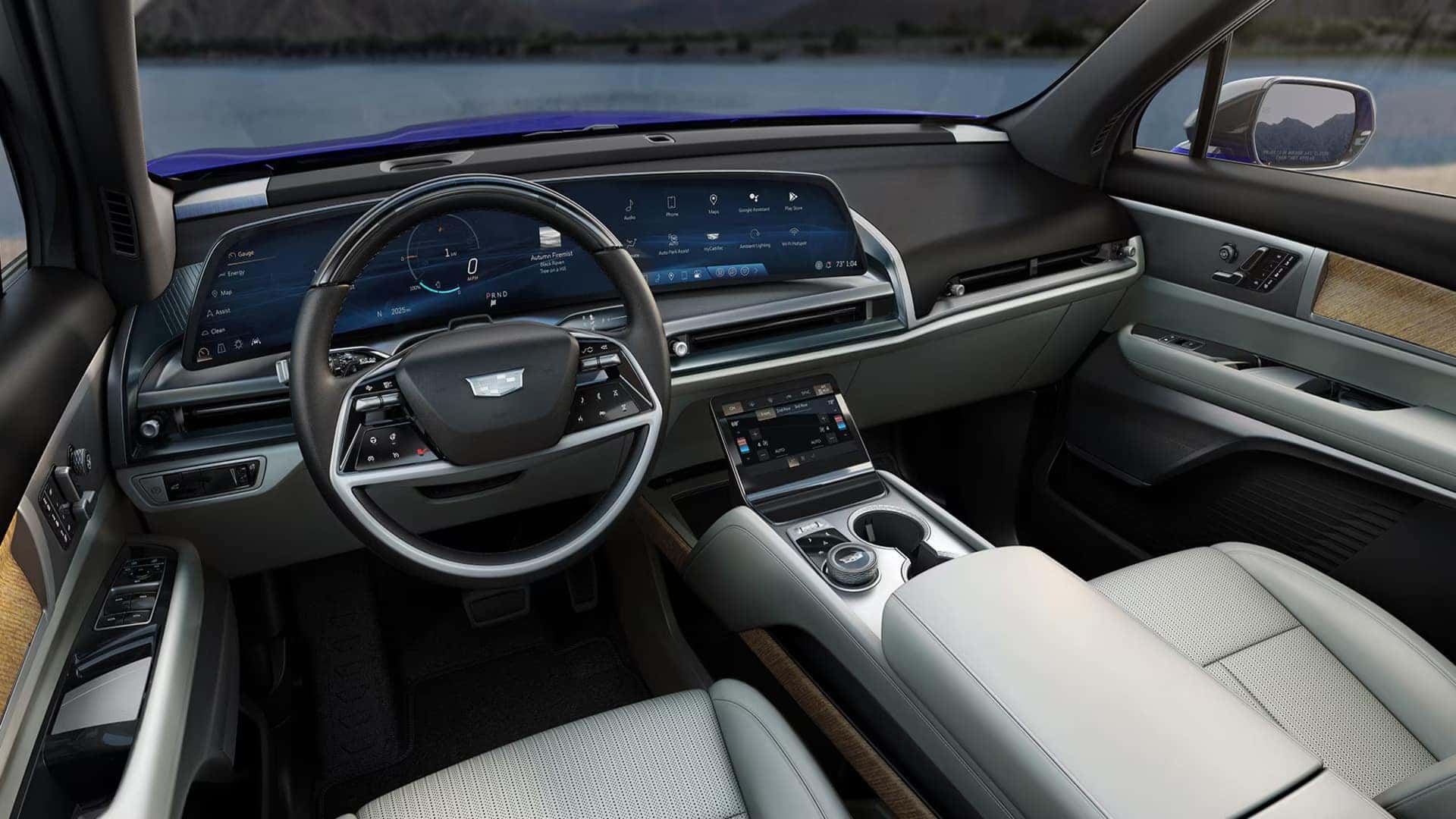 2026 Cadillac VISTIQ dashboard with curved 33-inch Horizon Display, Google built-in controls, and modern driver cockpit